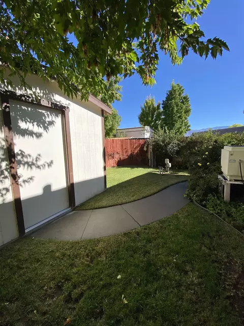 2315 Galloway Ave, Bishop, CA 93514 photo 13