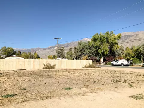 53 Virginia Ave, Bishop, CA 93514 photo 3