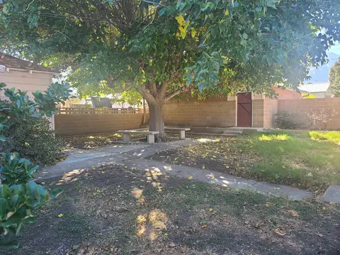 357 N Jackson St, Independence, CA 93526 photo 10