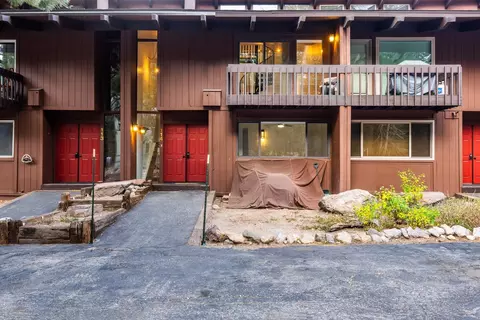 221 Canyon Blvd #114, Mammoth Lakes, CA 93546