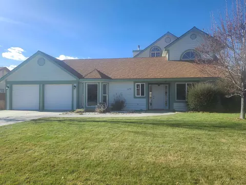 1679 Shoshone Dr, Bishop, CA 93514