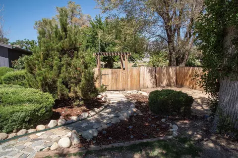 251 Center St, Big Pine, CA 93513 photo 20