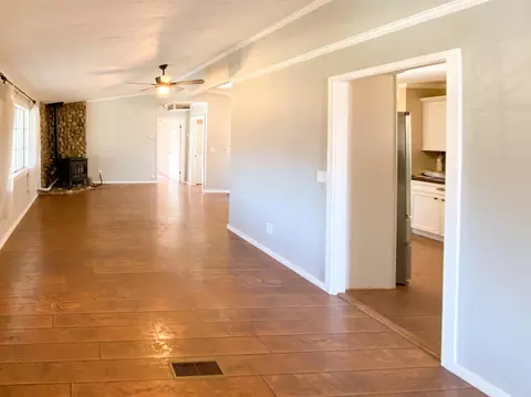 251 Center St, Big Pine, CA 93513 photo 3