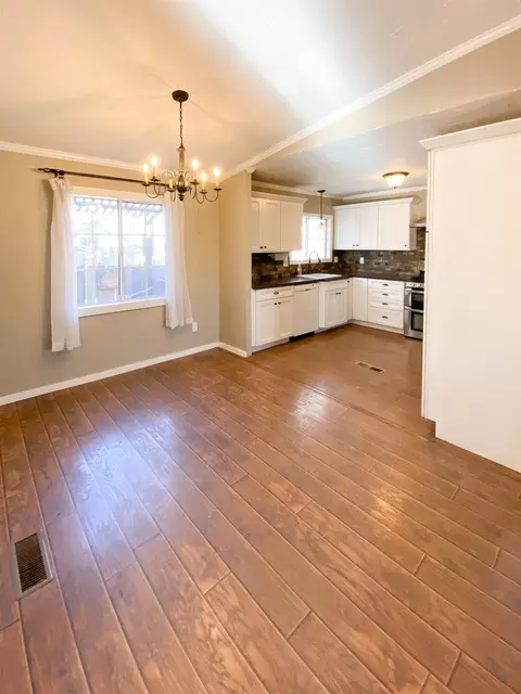 251 Center St, Big Pine, CA 93513 photo 5