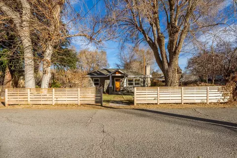 248 Shepard Ln, Bishop, CA 93514 photo 2