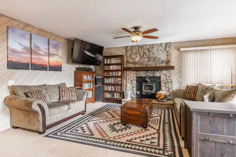 192 Laurel Mountain Rd #8, Mammoth Lakes, CA 93546