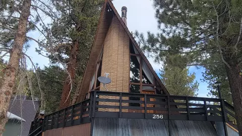 256 Pinecrest Ave, Mammoth Lakes, CA 93546