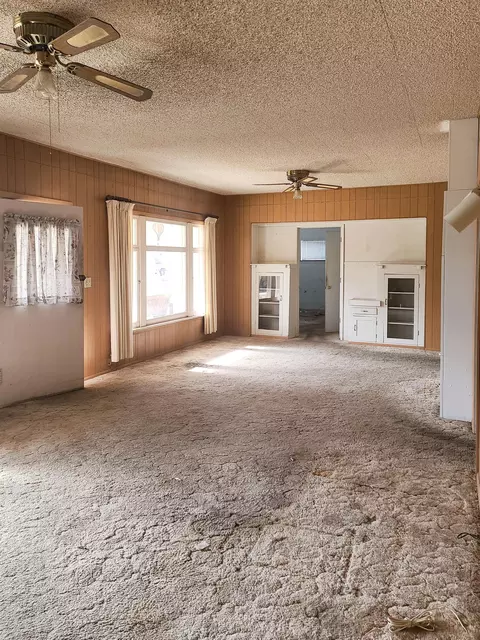 181 Dewey St, Big Pine, CA 93513 photo 3
