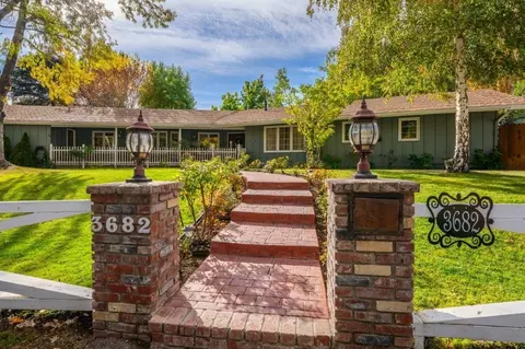 3682 Brookside Dr, Bishop, CA 93514 photo 6