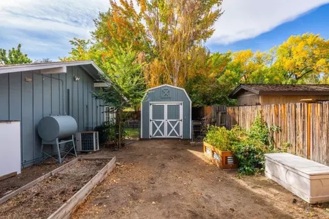 3682 Brookside Dr, Bishop, CA 93514 photo 10