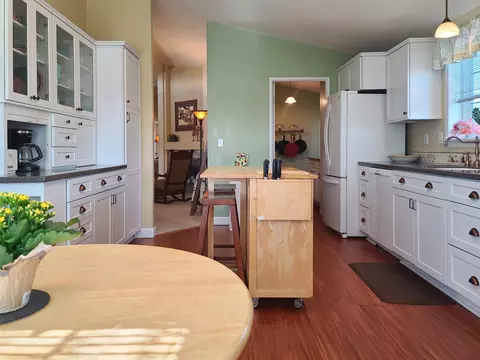 93 Myrtle Ln, Big Pine, CA 93513 photo 9