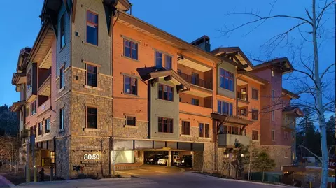 50 Canyon Blvd #A1-3, Mammoth Lakes, CA 93546