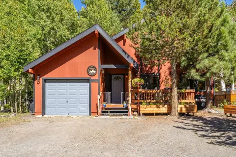 130 Nevada St, June Lake, CA 93529