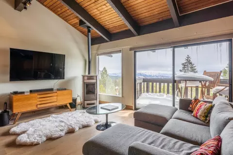 94 John Muir Rd #109, Mammoth Lakes, CA 93546