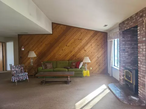 1603 Paiute Cir, Bishop, CA 93514 photo 3