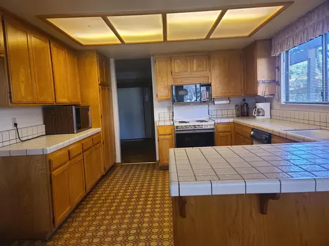 1603 Paiute Cir, Bishop, CA 93514 photo 2