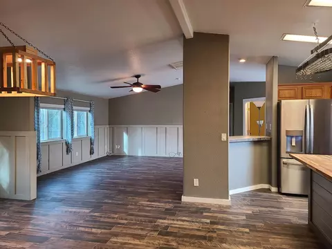 127 Johnston Dr, Bishop, CA 93514 photo 4