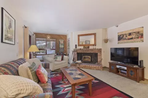 865 Majestic Pines Dr #108, Mammoth Lakes, CA 93546