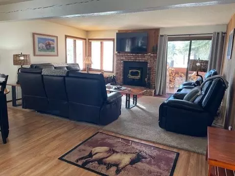103 Meadow Ln #4, Mammoth Lakes, CA 93546