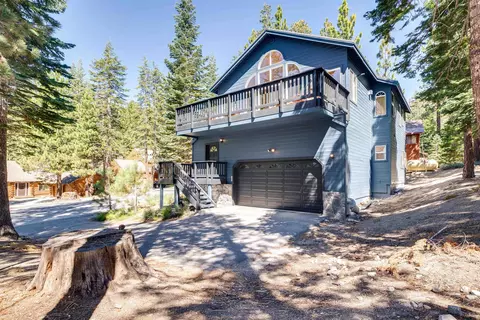 80 Mammoth Knolls Dr, Mammoth Lakes, CA 93546