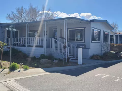 2256 Mcgalliard Ave, Bishop, CA 93514