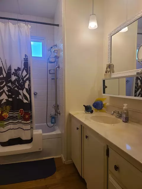 1355 Macgregor Ave, Bishop, CA 93514 photo 9