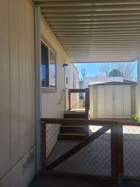 2330 Galloway Ave, Bishop, CA 93514 photo 3