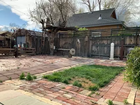 537 Howard St, Bishop, CA 93514 photo 5