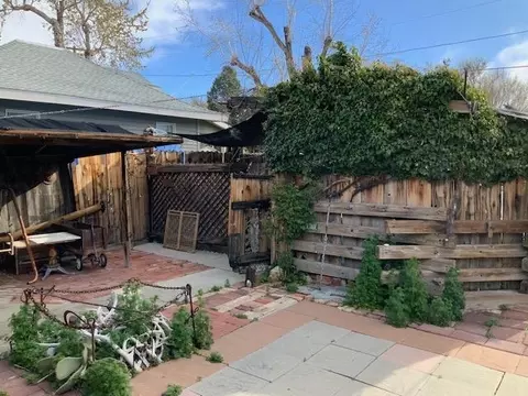 537 Howard St, Bishop, CA 93514 photo 9