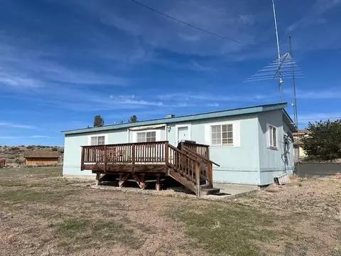 32 Aspen, Bridgeport, CA 93517