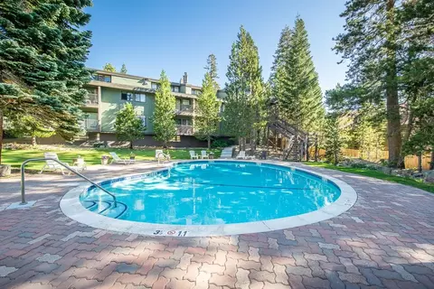 895 Canyon Blvd #62, Mammoth Lakes, CA 93546