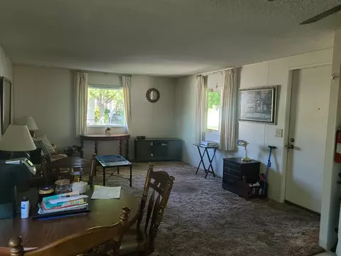 198 Maciver Spc Apt 5 St, Bishop, CA 93514 photo 8