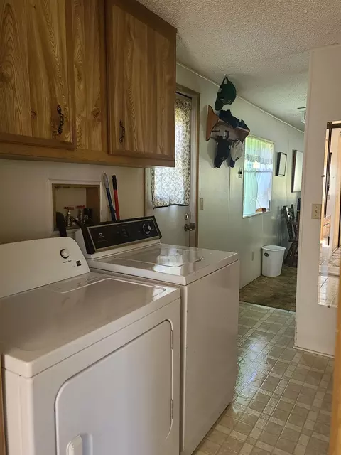 198 Maciver Spc Apt 5 St, Bishop, CA 93514 photo 7