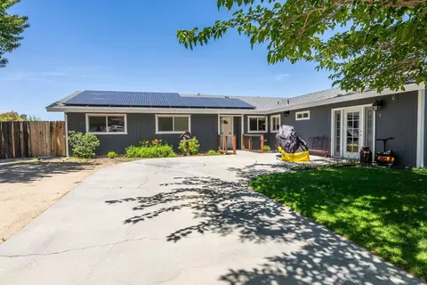 189 Sierra Grande St, Bishop, CA 93514
