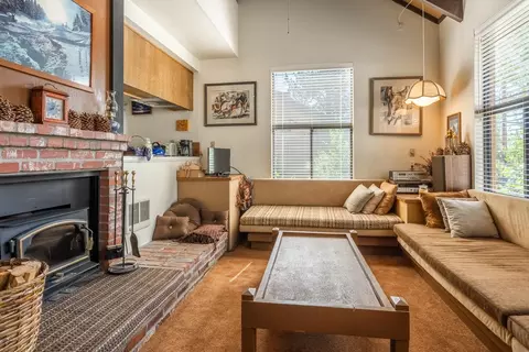 56 Davison Rd #117, Mammoth Lakes, CA 93546