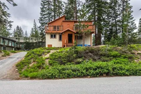 57 Larkspur Ct, Mammoth Lakes, CA 93546