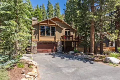 37 Holiday Way, Mammoth Lakes, CA 93546