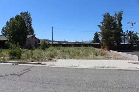 5 Cameron Drive, Bridgeport, CA 93517
