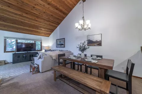 3005 Meridian Blvd #17, Mammoth Lakes, CA 93546