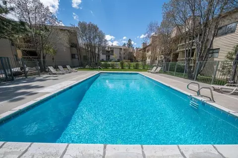 167 Meadow Ln #77, Mammoth Lakes, CA 93546