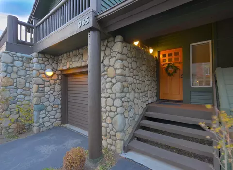 965 Fairway Cir #965, Mammoth Lakes, CA 93546