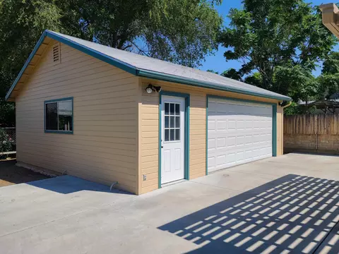 190 N School St, Big Pine, CA 93513 photo 18