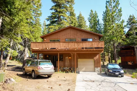 49 Sugar Pine Dr, Mammoth Lakes, CA 93546