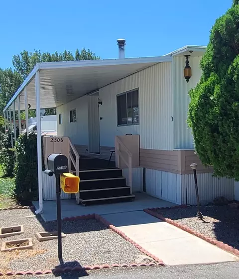 2306 Galloway, Bishop, CA 93514 photo 4