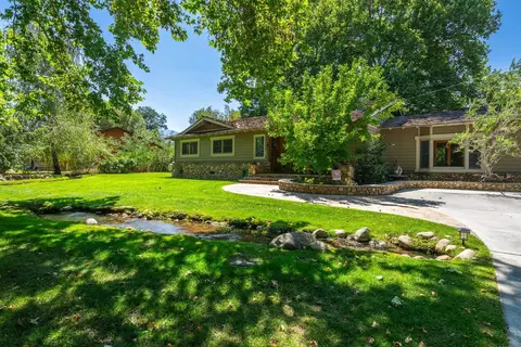 325 Mt Tom Rd, Bishop, CA 93514 photo 6