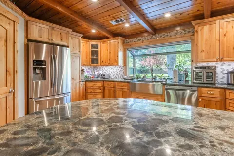 325 Mt Tom Rd, Bishop, CA 93514 photo 12