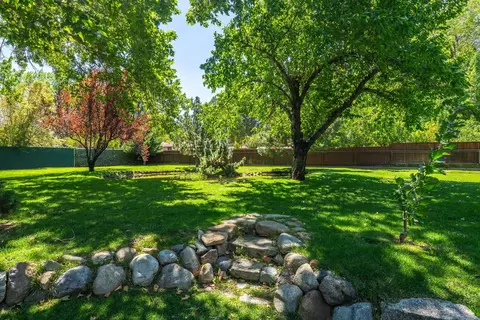 325 Mt Tom Rd, Bishop, CA 93514 photo 27