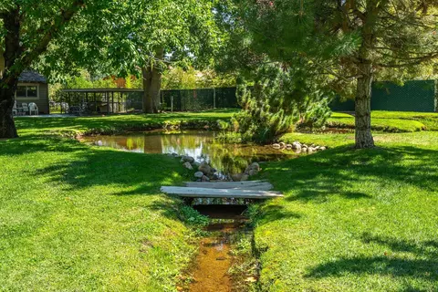 325 Mt Tom Rd, Bishop, CA 93514 photo 29