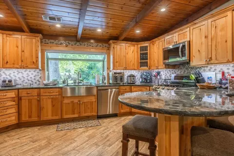 325 Mt Tom Rd, Bishop, CA 93514 photo 11