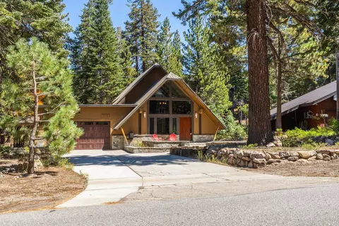1474 Majestic Pines Dr, Mammoth Lakes, CA 93546